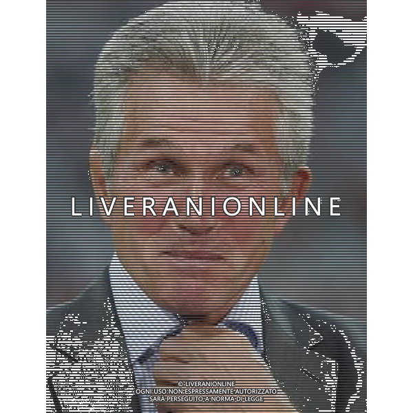 firo Fußball,Fussball, 17.08..2011 Uefa Champions League Saison 2011/2012 Qualifikation, Quali, CL, Hinspiel FC Bayern München, Muenchen, FCB , FC Zürich, Zuerich, FCZ, 2 : 0, Portrait, Trainer, Bayern, Jupp Heynckes, Gestik, $worldrightsEs gelten unsere AGB, einsehbar auf www.firosportphoto.de copyright by firo sportphoto: Pfefferackerstr. 2a  45894 G e l s e n k i r c h e n www.firosportphoto.de mail@firosportphoto.de (V o l k s b a n k B o c h u m - W i t t e n ) BLZ.: 430 601 29 Kt. Nr.: 341 117 100 Tel:  0209 - 9304402 Fax:  0209 - 9304443