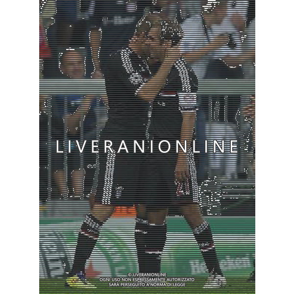 firo Fußball,Fussball, 17.08..2011 Uefa Champions League Saison 2011/2012 Qualifikation, Quali, CL, Hinspiel FC Bayern München, Muenchen, FCB , FC Zürich, Zuerich, FCZ, 2 : 0 ganze Figur, Gestik, Jubel, jubeln, Gestik, links, Arjen Robben, Bayern, rechts, Philipp Lahm, Bayern, $worldrightsEs gelten unsere AGB, einsehbar auf www.firosportphoto.de copyright by firo sportphoto: Pfefferackerstr. 2a  45894 G e l s e n k i r c h e n www.firosportphoto.de mail@firosportphoto.de (V o l k s b a n k B o c h u m - W i t t e n ) BLZ.: 430 601 29 Kt. Nr.: 341 117 100 Tel:  0209 - 9304402 Fax:  0209 - 9304443