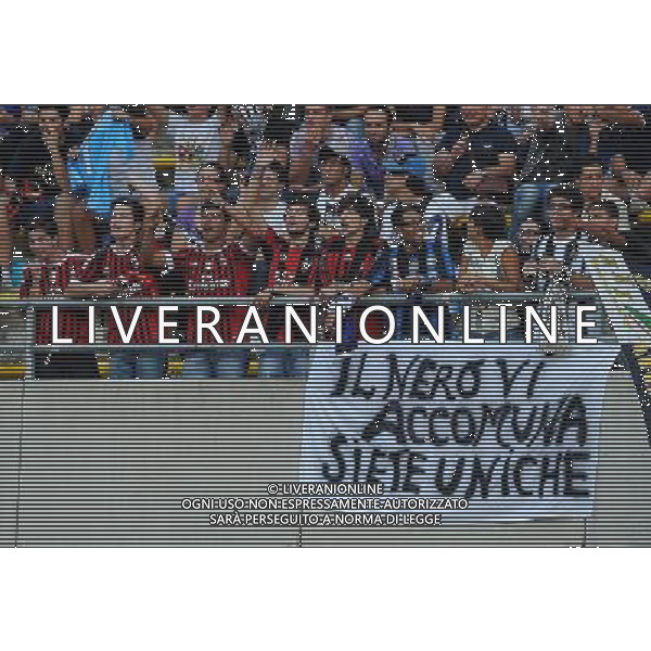 Trofeo TIM 2011 Bari - 18.08.2011 Inter-Milan-Juventus Nella Foto:striscioni-tifosi /Ph.Vitez-Ag. Aldo Liverani