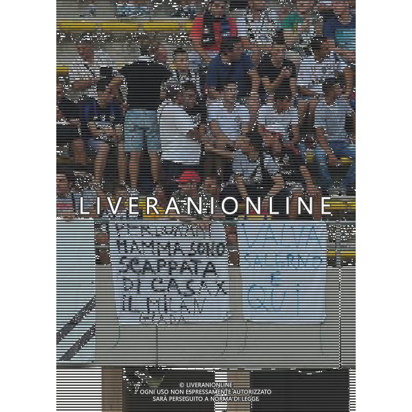 Trofeo TIM 2011 Bari - 18.08.2011 Inter-Milan-Juventus Nella Foto:striscioni /Ph.Vitez-Ag. Aldo Liverani