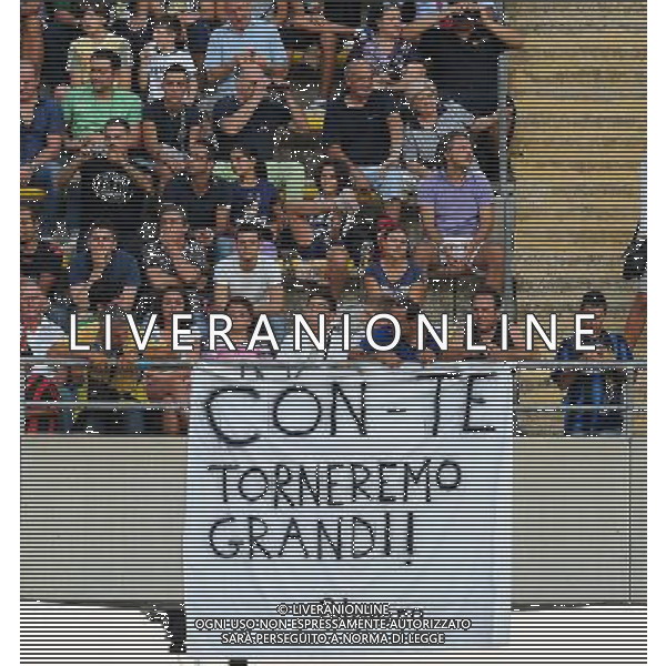 Trofeo TIM 2011 Bari - 18.08.2011 Inter-Milan-Juventus Nella Foto:striscioni /Ph.Vitez-Ag. Aldo Liverani