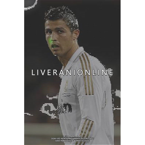 Real Madrid\'s Cristiano Ronaldo with a green laser ligth in the face during Spanish Supercup 2nd match.August 17,2011. Photo: Acero / Alter / ALFAQUI Photo: Acero / Alter / ALFAQUI