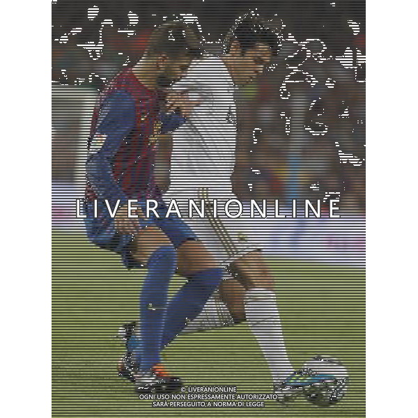 FC Barcelona\'s Gerard Pique (l) and Real Madrid\'s Kaka during Spanish Supercup 2nd match.August 17,2011. Photo: Acero / Alter / ALFAQUI Photo: Acero / Alter / ALFAQUI