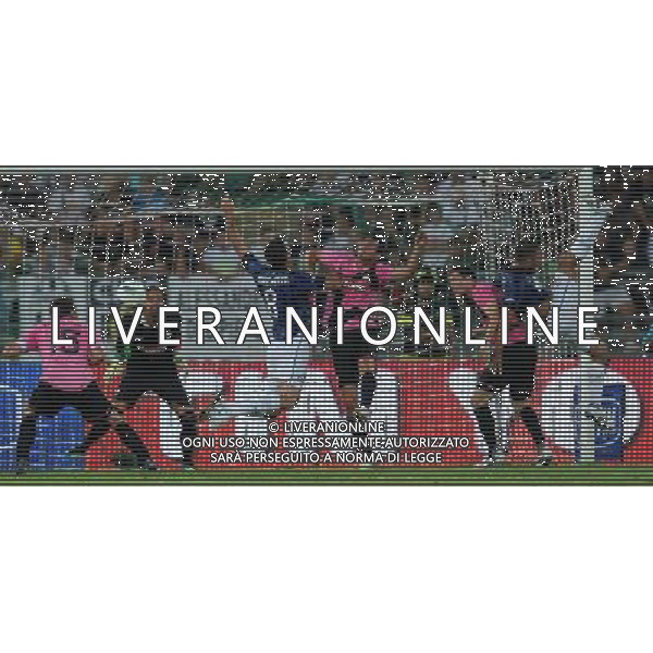 Trofeo TIM 2011 Bari - 18.08.2011 Inter-Milan-Juventus Nella Foto:scontro thiago motta stankovic lichtsteiner de ceglie /Ph.Vitez-Ag. Aldo Liverani