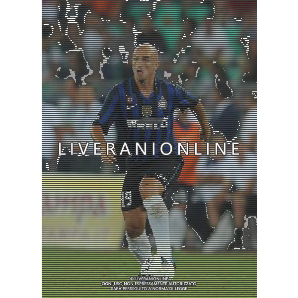 Trofeo TIM 2011 Bari - 18.08.2011 Inter-Milan-Juventus Nella Foto:Esteban Cambiasso /Ph.Vitez-Ag. Aldo Liverani