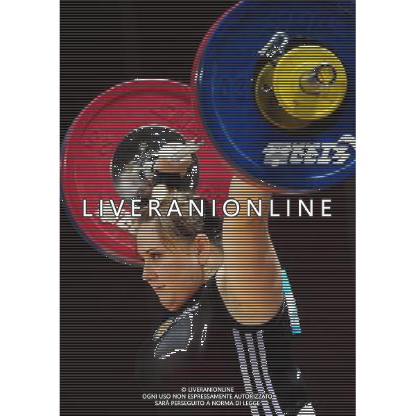 (110818) SHENZHEN, Aug. 18, 2011 Anastasia Chernykh of Russia competes during the women\'s +75kg weightlifting competition at the 26th Summer Universiade in Shenzhen, a city of south China\'s Guangdong Province, Aug. 18, 2011. Anastasia Chernykh claimed the title of the event with a total of 250kg. (/Wang Song)