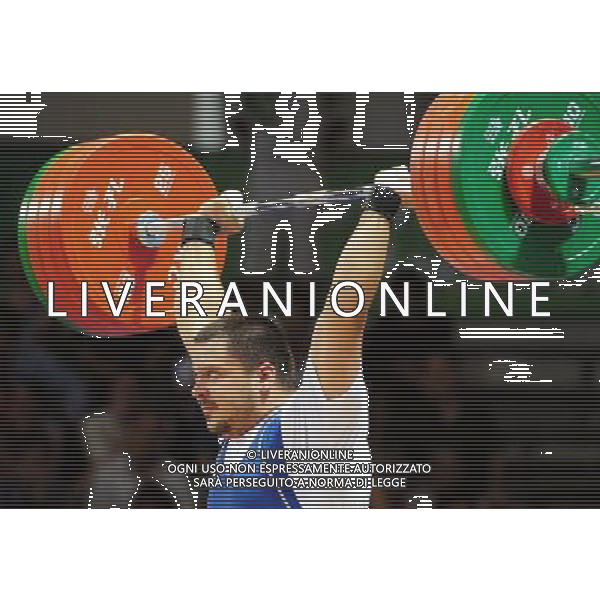 (110816) SHENZHEN, Aug. 16, 2011 Mykola Hordiychuk of Ukraine competes during the men\'s 105KG weightlifting final at the 26th Summer Universiade, in Shenzhen, a city of south China\'s Guangdong Province, Aug. 16, 2011. Hordiychuk won the silver medal with 382KG. (/Wang Song)(bxf)