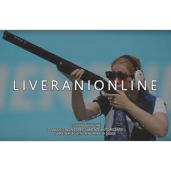 (110818) SHENZHEN, Aug. 18, 2011 Jana Beckmann of Germany competes during the final shoot off of trap women event of shotgun at the 26th Summer Universiade in Shenzhen, a city of south China\'s Guangdong Province, Aug. 18, 2011. Jana Beckmann claimed the gold medal of the event with a total of 94 hits. (/Lin Yiguang)