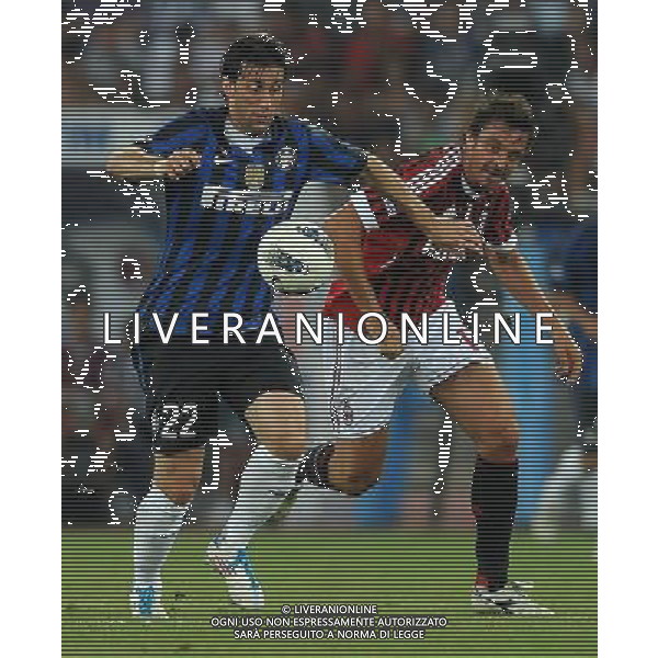 Trofeo TIM 2011 Bari - 18.08.2011 Inter-Milan-Juventus Nella Foto:Diego Milito-Massimo Oddo /Ph.Vitez-Ag. Aldo Liverani