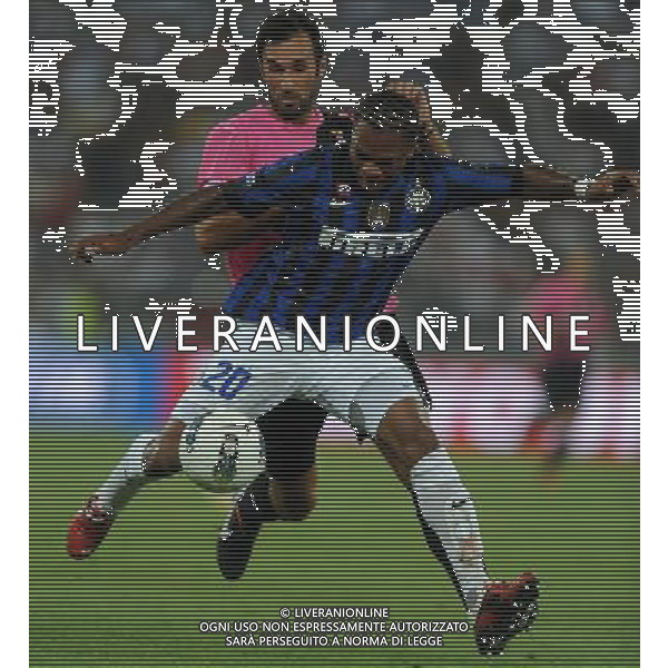 Trofeo TIM 2011 Bari - 18.08.2011 Inter-Milan-Juventus Nella Foto:Joel Chukwuma Obi-Mirko Vucinic /Ph.Vitez-Ag. Aldo Liverani