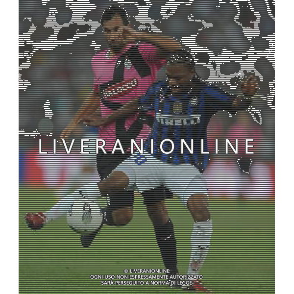 Trofeo TIM 2011 Bari - 18.08.2011 Inter-Milan-Juventus Nella Foto:Joel Chukwuma Obi-Mirko Vucinic /Ph.Vitez-Ag. Aldo Liverani