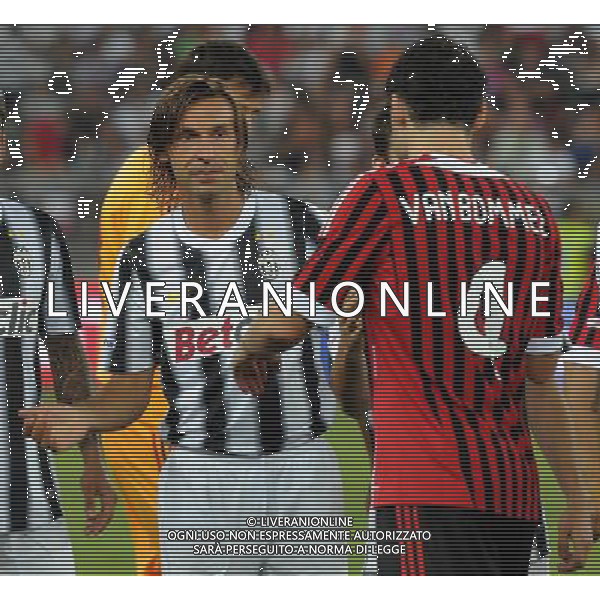 Trofeo TIM 2011 Bari - 18.08.2011 Inter-Milan-Juventus Nella Foto:Andrea Pirlo-Mark Van Bommel /Ph.Vitez-Ag. Aldo Liverani