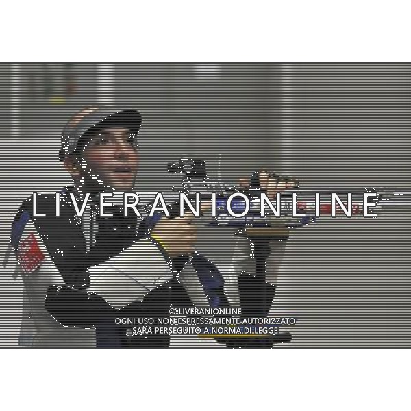 (110818) SHENZHEN, Aug. 18, 2011 Niccolo Campriani of Italy competes during the men\'s 10m air rifle individual match at the 26th Summer Universiade in Shenzhen, a city of south China\'s Guangdong Province, Aug. 18, 2011. Niccolo Campriani took the gold medal of the event with 698.4 points. (/Chen Yehua)