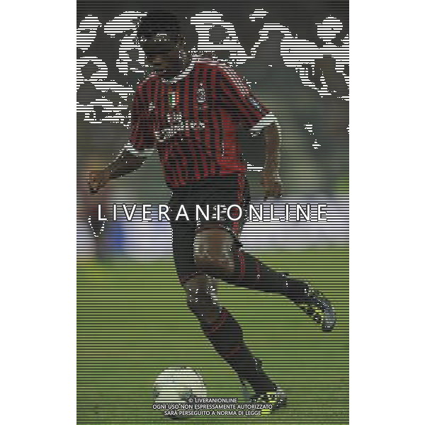 Trofeo TIM 2011 Bari - 18.08.2011 Inter-Milan-Juventus Nella Foto:Taye Taiwo /Ph.Vitez-Ag. Aldo Liverani