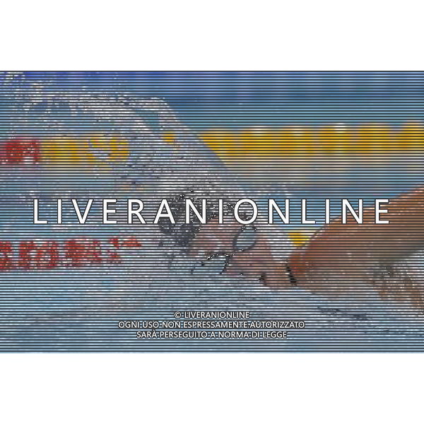 (110818) -- SHENZHEN, Aug. 18, 2011 () -- Haley Anderson of the United States powers through water during women\'s 1500m freestyle final of swimming event at the 26th Summer Universiade in Shenzhen, a city of south China\'s Guangdong Province, Aug. 18, 2011. Haley Anderson claimed the title of the event with a time of 16:21.72. (/Liang Xu)