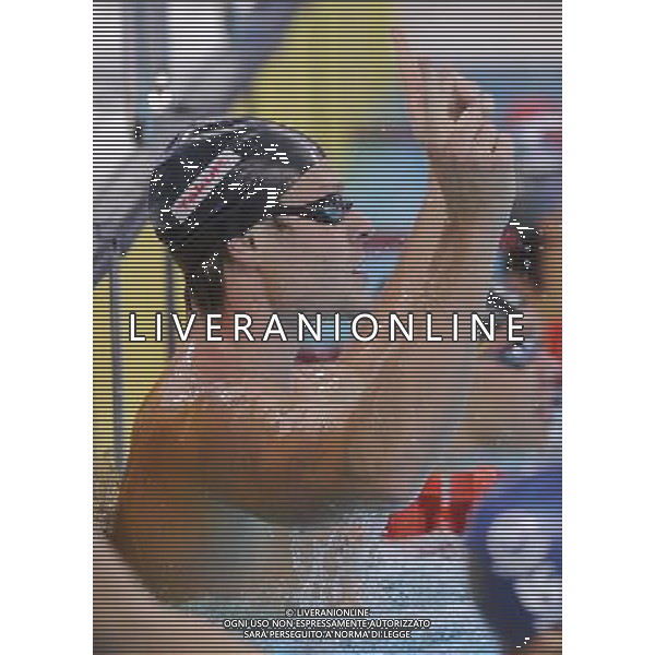 (110818) -- SHENZHEN, Aug. 18, 2011 () -- Glenn Snyders of New Zealand celebrates after finishing the men\'s 50m breaststroke final of swimming at the 26th Summer Universiade in Shenzhen, a city of south China\'s Guangdong Province, Aug. 18, 2011. Glenn Snyders claimed the gold of the event with a time of 27.37 seconds. (/Liang Xu)