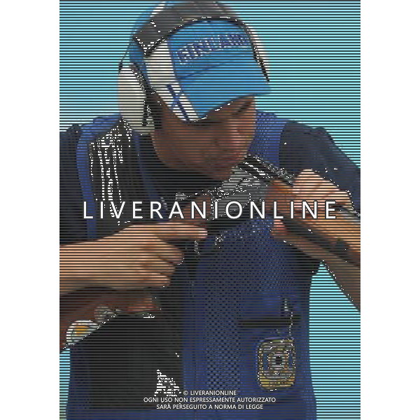 (110819) -- SHENZHEN, Aug. 19, 2011 () -- Veli Matti Matikainen of Finland competes during men\'s trap of shotgun at the 26th Summer Universiade in Shenzhen, a city of south China\'s Guangdong Province, on Aug. 19, 2011. Men\'s trap entered its second day match Friday. (/Lin Yiguang)(wx)