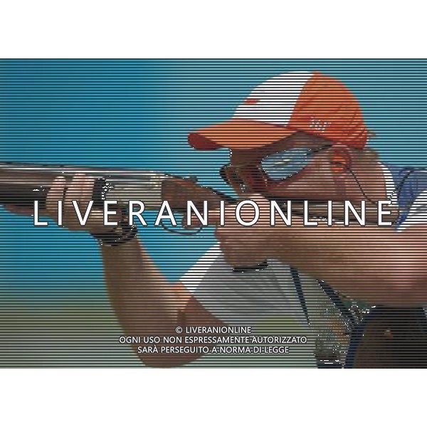 (110819) -- SHENZHEN, Aug. 19, 2011 () -- Jakub Trzebinski of Poland shoots during men\'s trap of shotgun at the 26th Summer Universiade in Shenzhen, a city of south China\'s Guangdong Province, on Aug. 19, 2011. Marco Panizza won the silver medal in the event. (/Lin Yiguang)(wx)