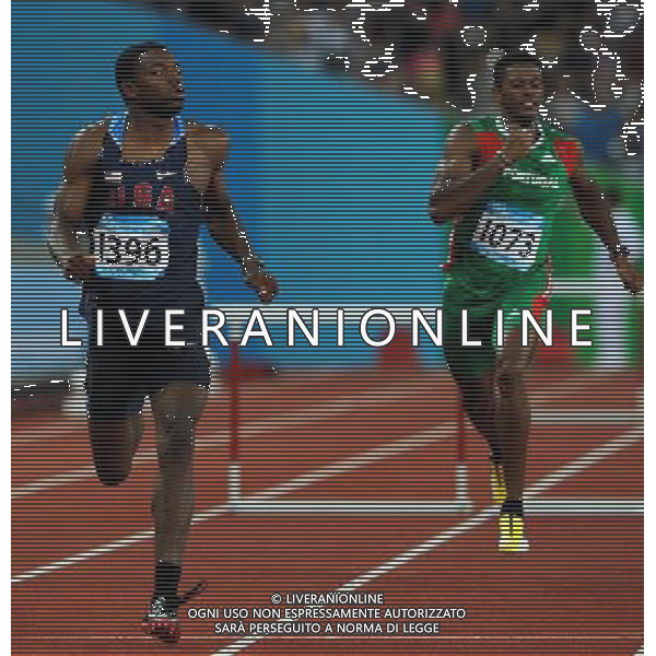 (110819) -- SHENZHEN, Aug. 19, 2011 () -- Jeshua Anderson of the United States competes during the men\'s 400m hurdles final of athletics event at the 26th Summer Universiade in Shenzhen, a city of south China\'s Guangdong Province, on Aug. 19, 2011. Jeshua Anderson claimed the gold medal with a time of 49.03 seconds. (/Lin Yiguang)