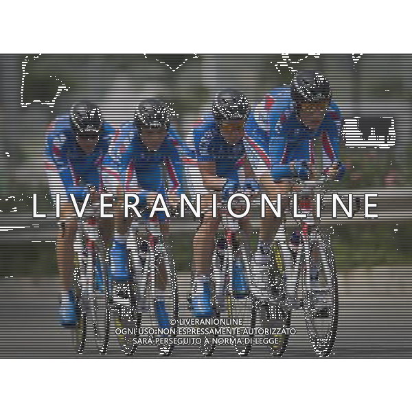 (110820) -- SHENZHEN, Aug. 20, 2011 () -- Russian team compete during men\'s team time trial 50km on road of cycling track at the 26th Summer Universiade in Shenzhen, a city of south China\'s Guangdong Province, on Aug. 20, 2011. Russia won the gold medal in the event. (/Lui Sui Wai)(wx)