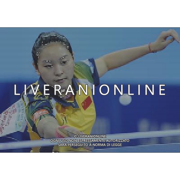 (110820) -- SHENZHEN, Aug. 20, 2011 () -- Xiong Xinyun of China returns the ball during women\'s singles semifinal of table tennis at the 26th Summer Universiade in Shenzhen, a city of south China\'s Guangdong Province, on Aug. 20, 2011. Xiong Xinyun lost her compatriot Rao Jingwen 2-4. (/Yang Shiyao)(wx)