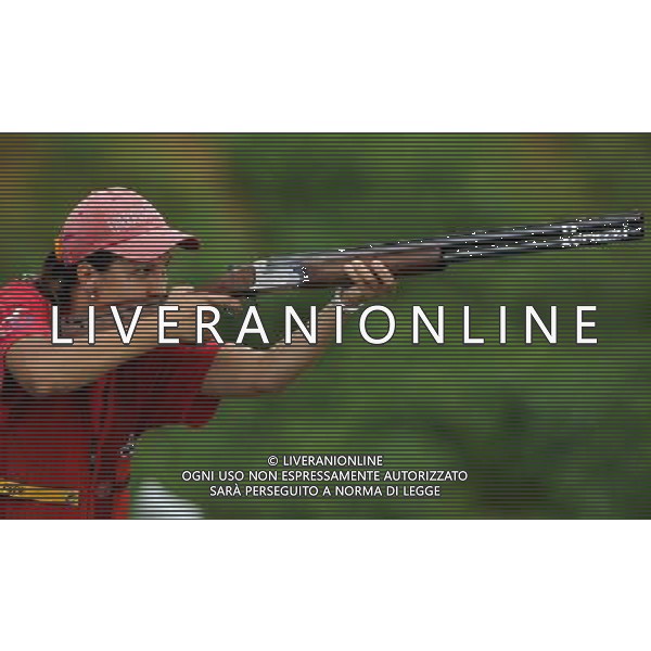 (110820) -- SHENZHEN, Aug. 20, 2011 () -- Albina Shakirova of Russia shoots during women\'s skeet team event of shotgun at the 26th Summer Universiade in Shenzhen, a city of south China\'s Guangdong Province, on Aug. 20, 2011. Russian team won the bronze medal with a total score of 197. (/Lin Yiguang)(wx)