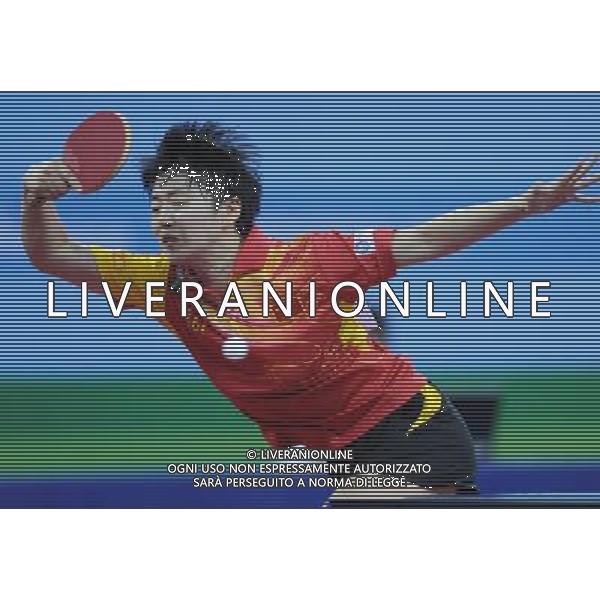 (110820) -- SHENZHEN, Aug. 20, 2011 () -- Rao Jingwen of China competes during the women\'s singles final of table tennis event against her teammate Fan Ying at the 26th Summer Universiade in Shenzhen, a city of south China\'s Guangdong Province, Aug. 20, 2011. Rao won 4-1 to claim the title. (/Yang Shiyao)(bxf)