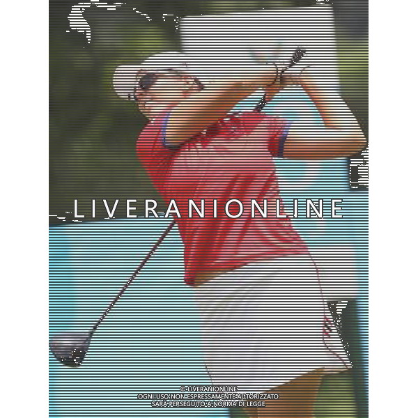 (110820) -- SHENZHEN, Aug. 20, 2011 () -- Katerina Ruzickova of Czech hits a shot during the awarding ceremony for the women\'s individual tournament of golf event at the 26th Summer Universiade in Shenzhen, a city of south China\'s Guangdong Province, Aug. 20, 2011. Katerina Ruzickova won the silver medal. (/Meng Yongmin)(bxf)