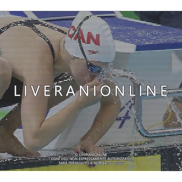 (110819) -- SHENZHEN, Aug. 19, 2011 () -- Hilary Anne Caldwell of Canada prepares before the women\'s 200m backstroke swimming final at the 26th Summer Universiade in Shenzhen, a city of south China\'s Guangdong Province, Aug. 19, 2011. Hilary Anne Caldwell won the silver with 2 minute and 11.12 seconds. (/Chen Jianli)(lm)