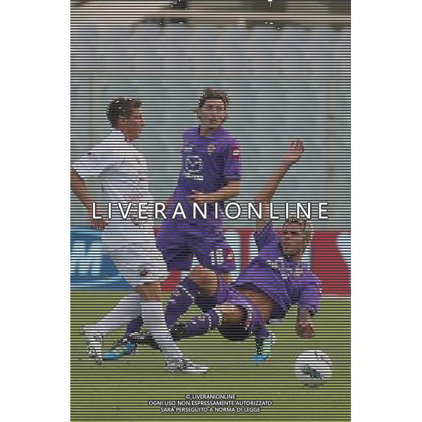 FIRENZE, 21 AGOSTO 2011 COPPA ITALIA TIM CUP 2011 2012 FIORENTINA CITTADELLA NELLA FOTO: BEHRAMI E SCHIAVON FOTO STEFANO D\'ERRICO/AG. ALDO LIVERANI S.A.S.