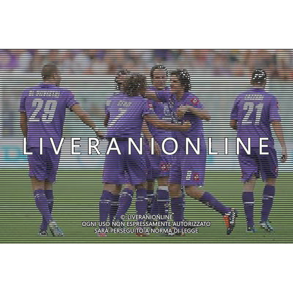 FIRENZE, 21 AGOSTO 2011 COPPA ITALIA TIM CUP 2011 2012 FIORENTINA CITTADELLA NELLA FOTO: ESULTANZA DELLA FIORENTINA DOPO IL GOL DEL 2-1 DI CERCI FOTO STEFANO D\'ERRICO/AG. ALDO LIVERANI S.A.S.