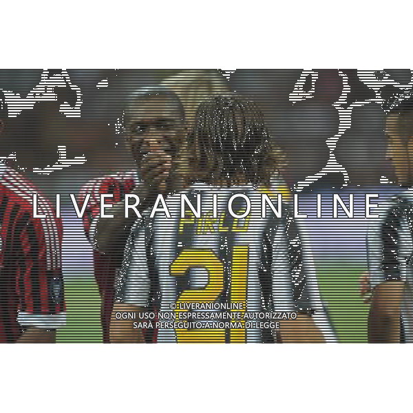 Trofeo Luigi Berlusconi Milano 21-08-2011 Milan - Juventus nella foto: saluto tra Seedorf e Pirlo foto Roberto Garavaglia - ag. Aldo Liverani sas