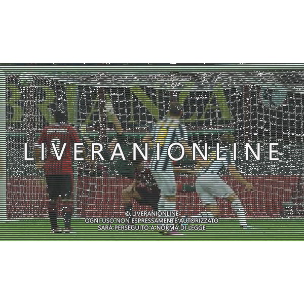 Trofeo Luigi Berlusconi 2011 Milano - 21.08.2011 Milan-Juventus Nella Foto: claudio marchisio colpisce la traversa /Ph.Vitez-Ag. Aldo Liverani