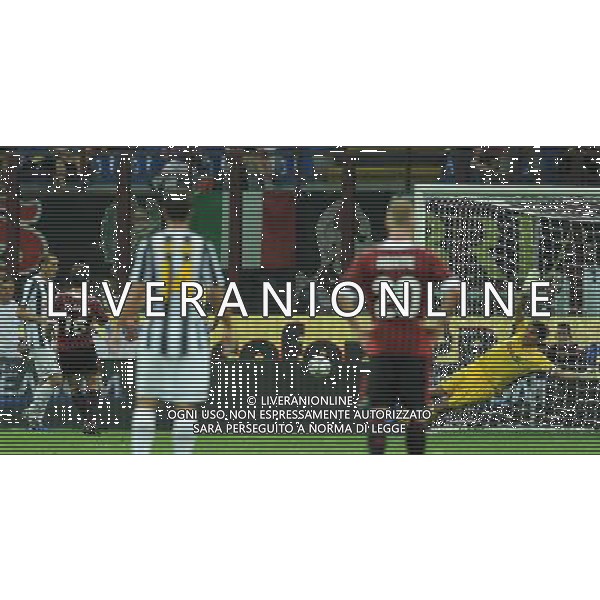 Trofeo Luigi Berlusconi 2011 Milano - 21.08.2011 Milan-Juventus Nella Foto:palo di flamini /Ph.Vitez-Ag. Aldo Liverani