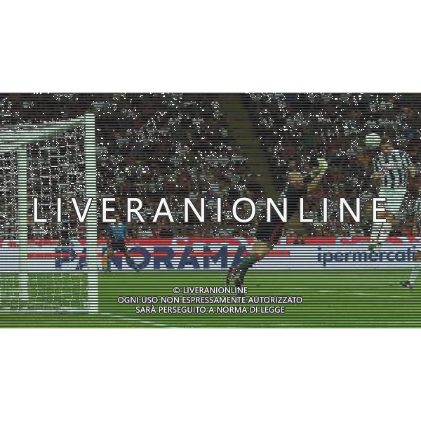 Trofeo Luigi Berlusconi 2011 Milano - 21.08.2011 Milan-Juventus Nella Foto:Alessandro Del Piero-Christian Abbiati /Ph.Vitez-Ag. Aldo Liverani