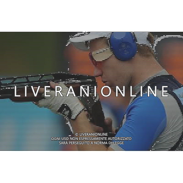 (110822) -- SHENZHEN, Aug. 22, 2011 () -- Alexander Furasyev of Russia competes during men\'s double trap event of shotgun at the 26th Summer Universiade in Shenzhen, a city of south China\'s Guangdong Province, on Aug. 22, 2011. Alexander Furasyev won the gold medal with a total score of 193. (/Lin Yiguang)(wx)
