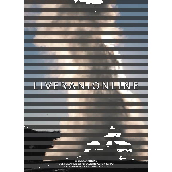 (110821) -- NEW YORK, Aug. 21, 2011 () -- Photo taken on Aug. 10, 2011 shows the scenery of the erupting Old Faithful in Yellowstone National Park, the United States. Established in 1872, Yellowstone is a national park located primarily in the state of Wyoming, although it also extends into Montana and Idaho. Yellowstone was the first national park in the world and is known for its wildlife and its many geothermal features. (/Shen Hong) (wjd)