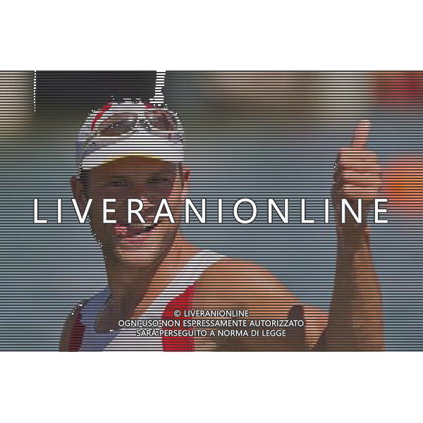(110822) -- SZEGED, Aug. 22, 2011 () -- Max Hoff from Germany celebrates after winning the men\'s K1 5000m final of the 2011 ICF World Canoe Sprint Championships in Szeged, Hungary, Aug. 21, 2011. Hoff claimed the title in 19 minutes 51.200 seconds. (/Attila Volgyi)