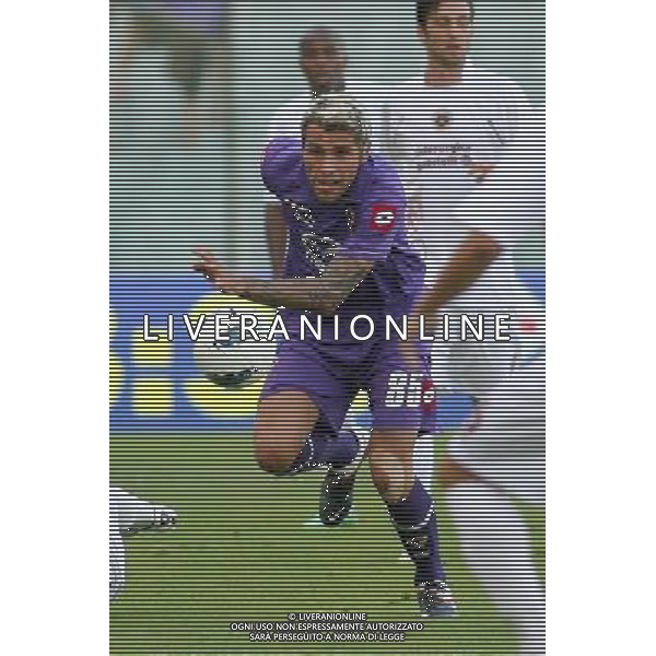 FIRENZE, 21 AGOSTO 2011 COPPA ITALIA TIM CUP 2011 2012 FIORENTINA CITTADELLA NELLA FOTO: VALON BEHRAMI FOTO STEFANO D\'ERRICO/AG. ALDO LIVERANI S.A.S.
