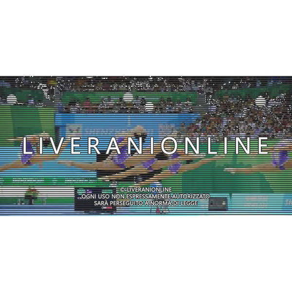 (110822) -- SHENZHEN, Aug. 22, 2011 () -- The Chinese group competes during the 5 balls final of rhythmic gymnastics at the 26th Summer Universiade in Shenzhen, a city of south China\'s Guangdong Province, Aug. 22, 2011. The Chinese group won the gold medal of the event with a total of 26.950. (/Liu Dawei)