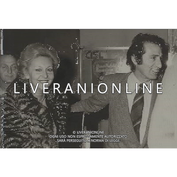 ARCHIVIO GIOVANNI LIVERANI NELLA FOTO ANNA MARIA GAMBINERI ANNUNCIATRICE TELEVISIVA CON PAOLO FRAJESE AG ALDO LIVERAN S A S