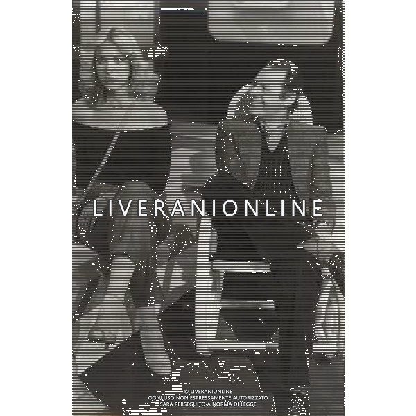 ARCHIVIO GIOVANNI LIVERANI NELLA FOTO BEATRICE CORI ANNUNCIATRICE TELEVISIVA CON RENZO ARBORE AG ALDO LIVERANI S A S