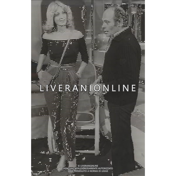 ARCHIVIO GIOVANNI LIVERANI NELLA FOTO BEATRICE CORI ANNUNCIATRICE TELEVISIVA CON PASQUALE SQUITIERI AG ALDO LIVERANI S A S
