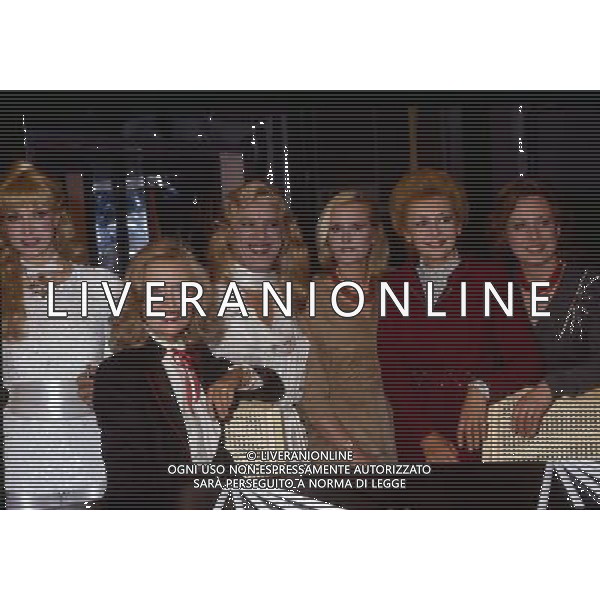 ARCHIVIO GIOVANNI LIVERANI NELLA FOTO BEATRICE CORI ANNUNCIATRICE TELEVISIVA RAI CON ROBERTA GIUSTI ANNA MARIA GAMBINERI-ROSANNA VAUDETTI-FRANCO FRANCHI-PAOLA PERISSI AG ALDO LIVERANI S A S