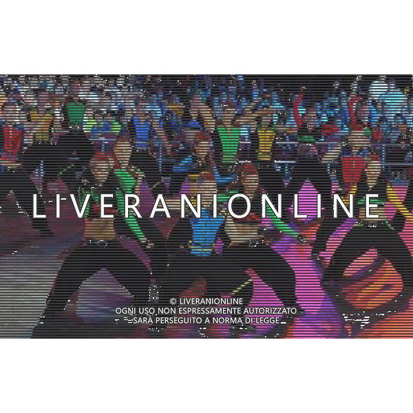 (110823) -- SHENZHEN, Aug. 23, 2011 () -- Performers from Kazan of Russia dance during the closing ceremony of the 26th Summer Universiade held at the Window of the World theme park in Shenzhen, a city of south China\'s Guangdong Province, Aug. 23, 2011. The next Universiade will be held in Kazan in 2013. (/Yang Shiyao)(kh)