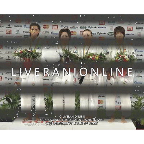 (110825) -- PARIS, Aug. 25, 2011 () -- Rafaela Silva (Bra), Aiko Sato (Jap), Corina Caprioriu (Rou), Kaori Matsumoto (Jap) (L-R) pose during the awarding ceremony of women\'s 57kg Judo World Championships in Paris, France, Aug. 24, 2011. (/Laurent Zabulon)