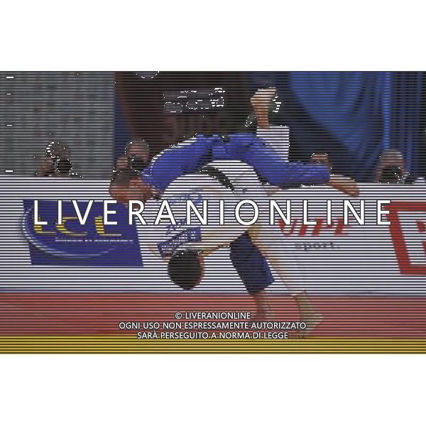 (110825) -- PARIS, Aug. 25, 2011 () -- Ugo Legrand (Fra) (blue) competes with Rinat Ibragimov (Kaz) (white) during the men\'s 73kg Judo World Championships in Paris, France, Aug. 24, 2011. (/Laurent Zabulon)