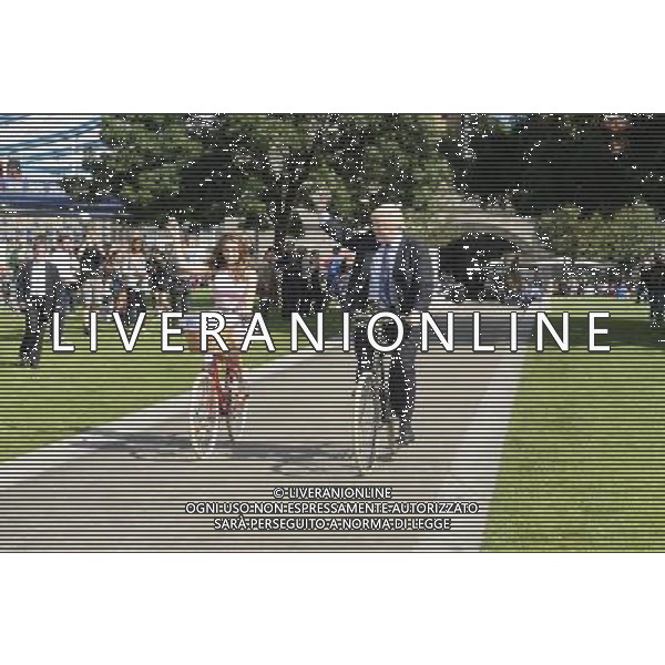 Kelly Brook, Boris Johnson, Launch of The Mayor of London\'s Sky Ride, Potters Fields Park, London. 25.08.11