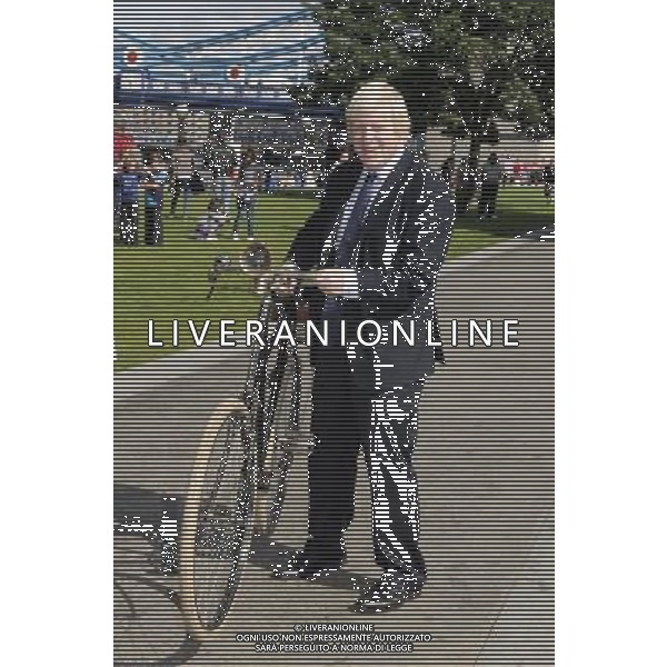 Boris Johnson, Launch of The Mayor of London\'s Sky Ride, Potters Fields Park, London. 25.08.11