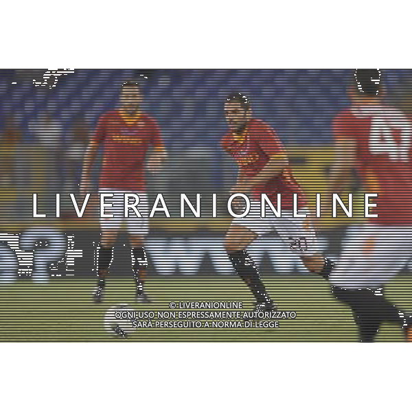 Roma - 25/08/2011 - Stadio Olimpico - Spareggi di Uefa Europa League ritorno - AS Roma vs Slovan Bratislava - nella foto: Simone Perrotta ¬© Fabrizio Corradetti - ag. Aldo Liverani sas